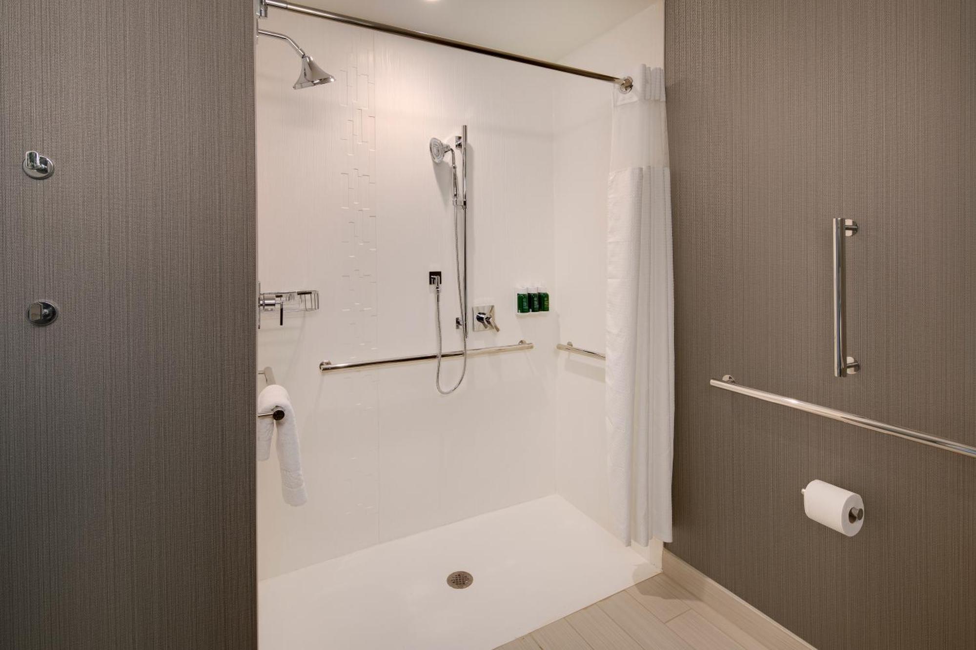 Courtyard By Marriott Atlanta Vinings/Galleria Smyrna Exterior photo